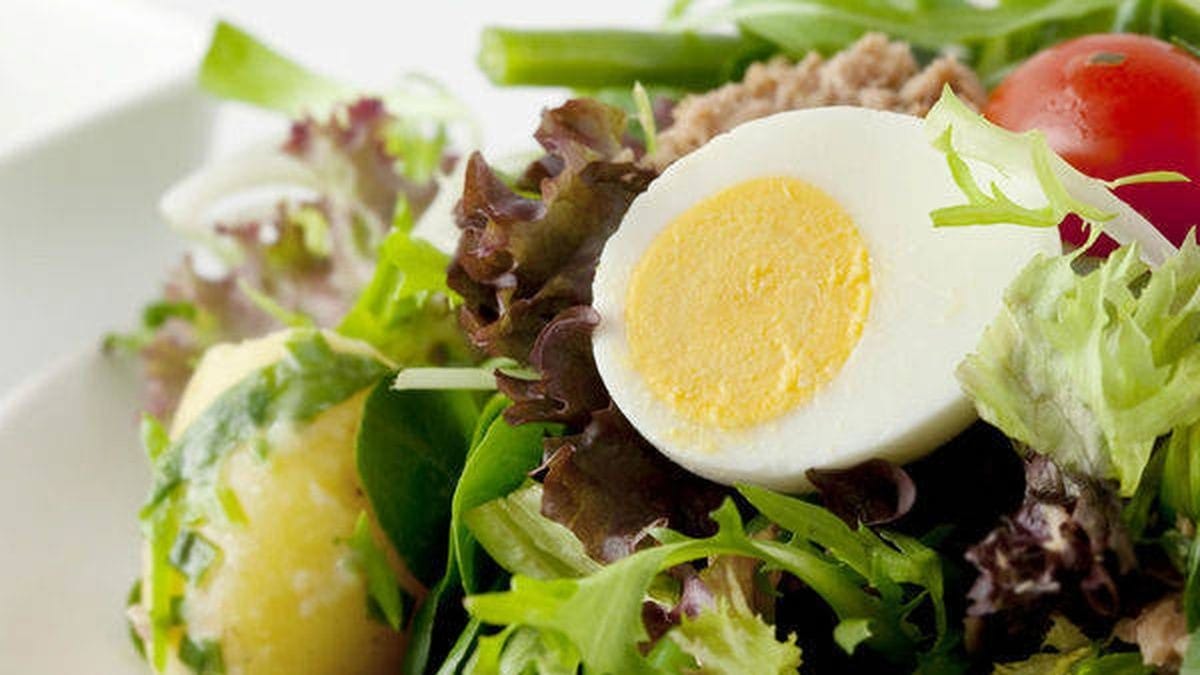 El peligro en tu ensalada: oxalatos y dolor crónico