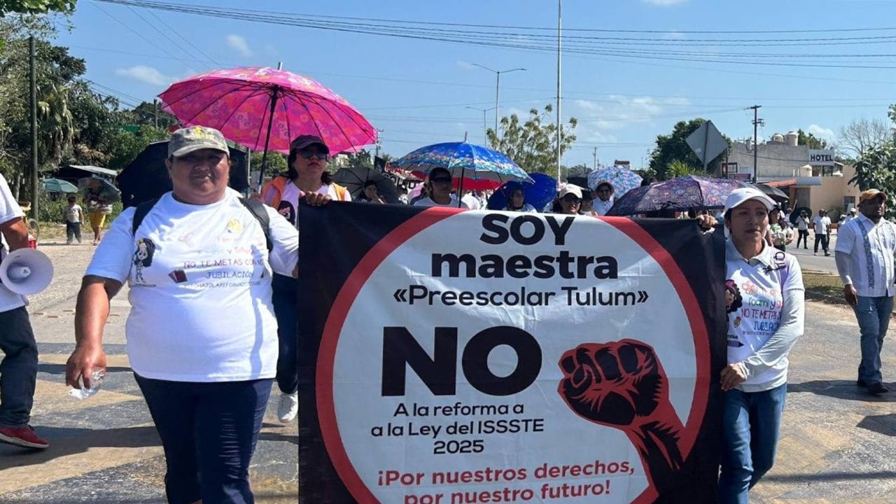 Maestros de Quintana Roo rechazan decretos de Sheinbaum