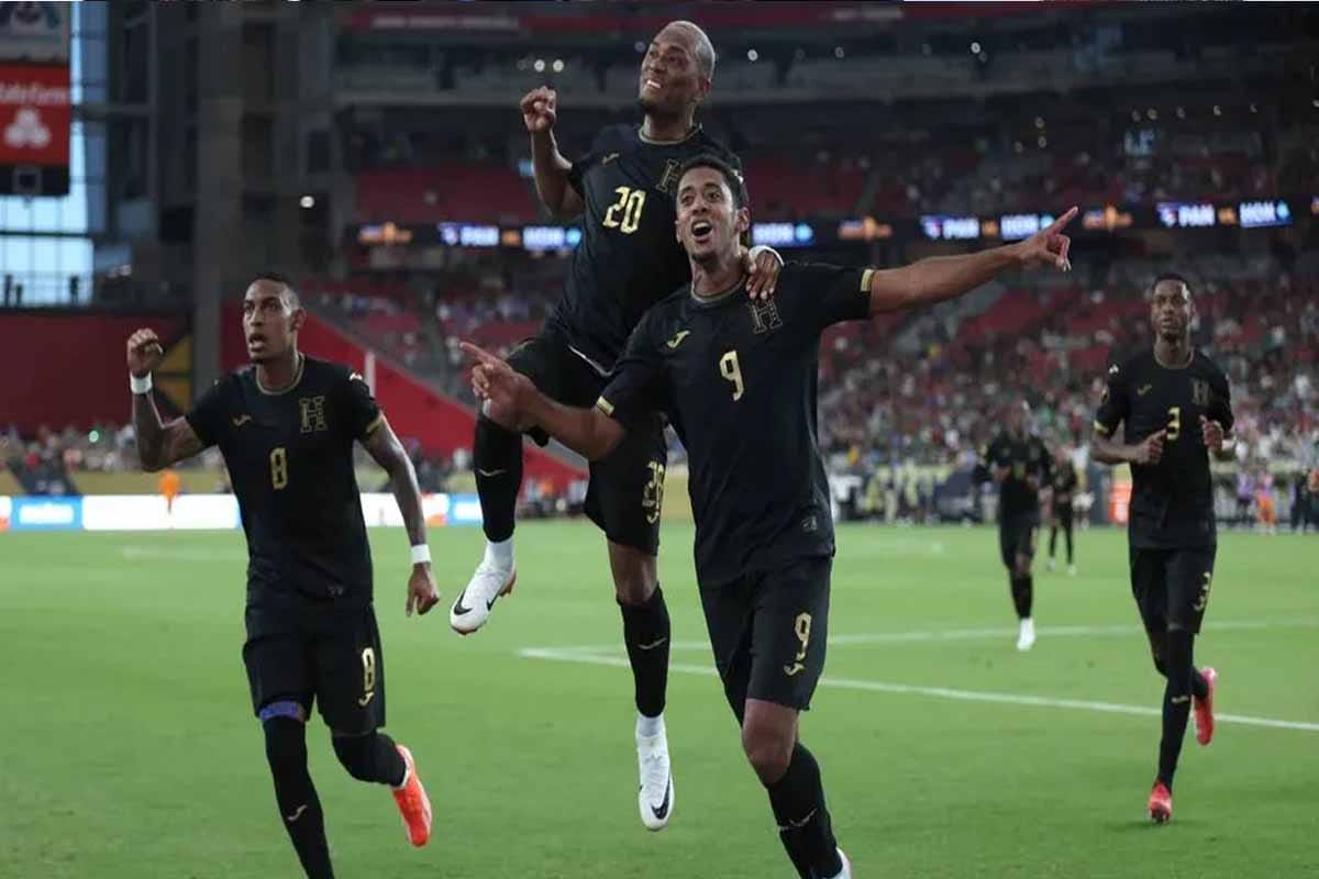 Honduras elimina a Panamá en penales y avanza a Semifinales