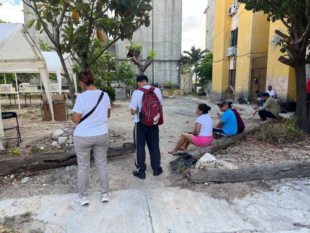 Apertura tardía de casillas marca arranque de la elección judicial en Cancún