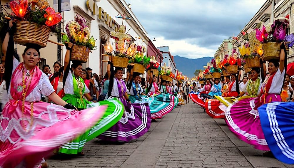 La Guelaguetza ¡Gratis! La Guelaguetza se celebrará en la Ciudad de México