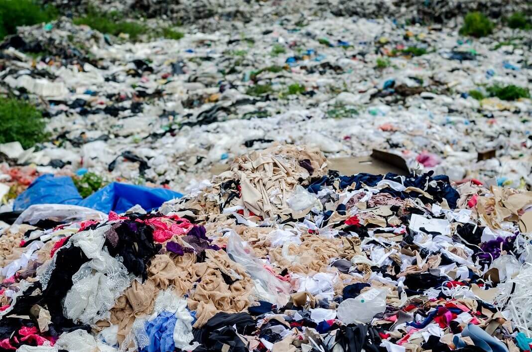 La ropa _ecológica_ que contamina con cada lavada