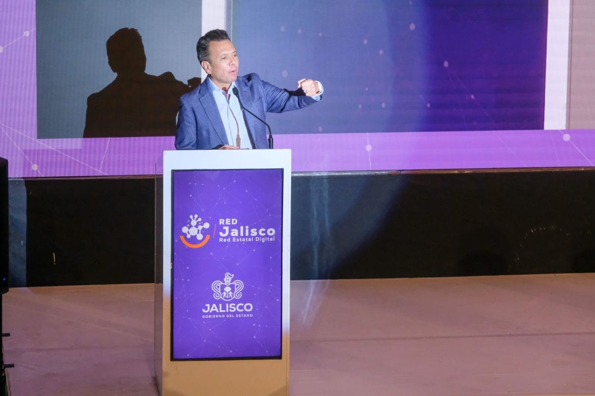 Lemus presenta plan para internet en zonas rurales de Jalisco Lemus presenta plan para internet en zonas rurales de Jalisco