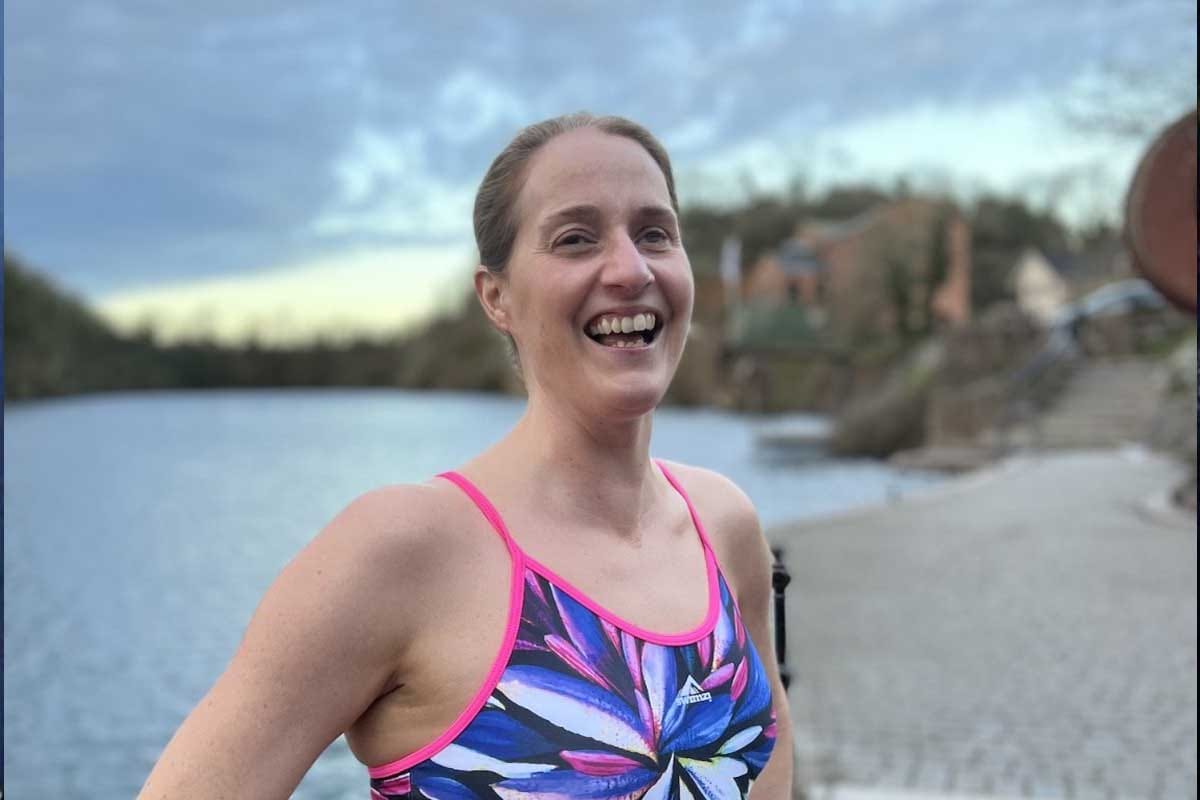 Melanie Barratt: Nadadora Ciega Cruza el Canal de la Mancha