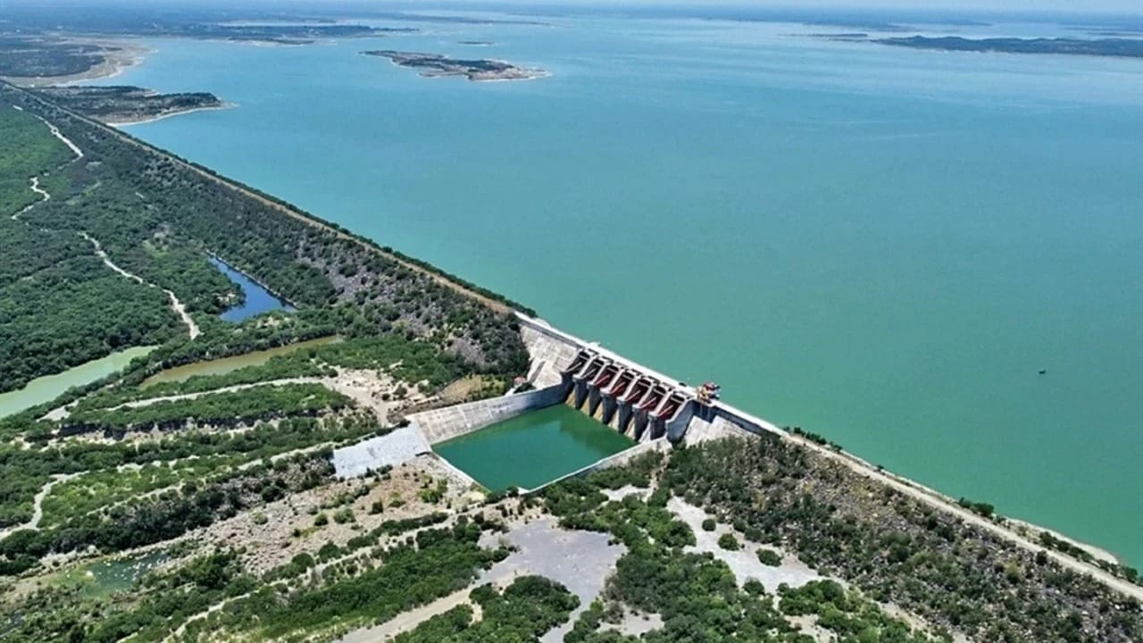 Monterrey: Presas con Niveles Variables