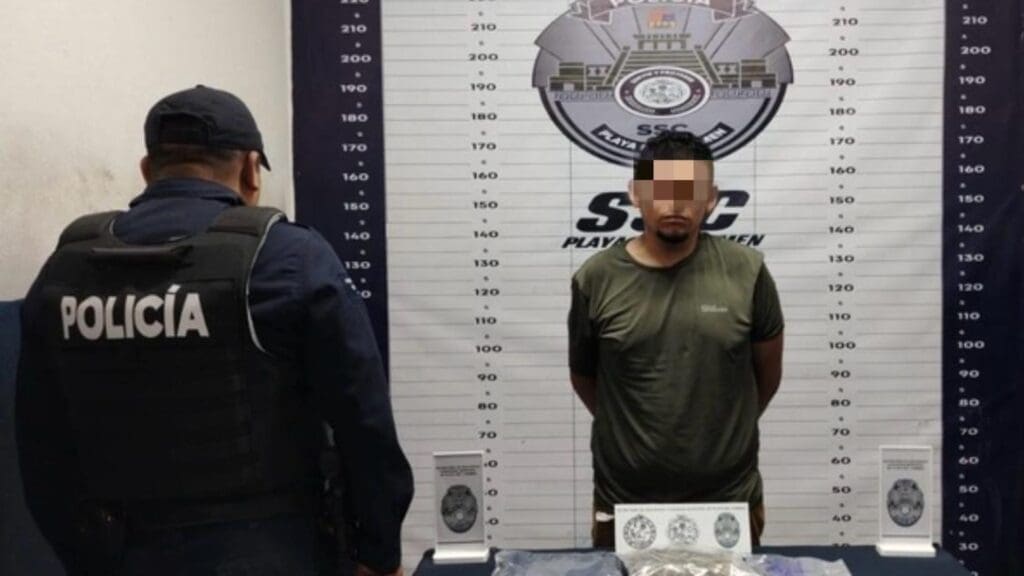 Detenido en Villas del Sol con Dosis de Marihuana