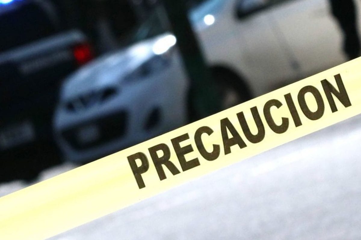 Abogado desarma a policía y desata balacera en la FGE de Tabasco