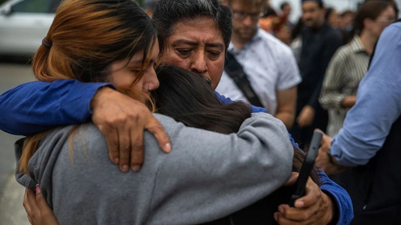 “¡Estoy embarazada!”: El grito que marca un brutal arresto de ICE