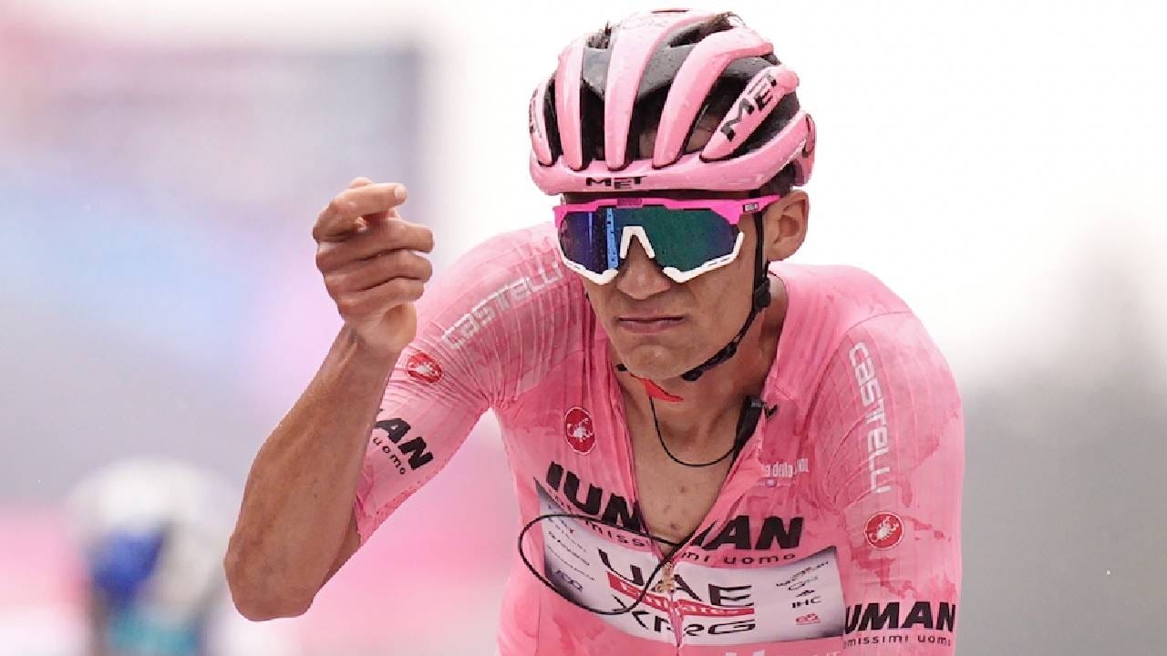 Isaac del Toro hace historia como primer mexicano en ganar la Maglia Bianca