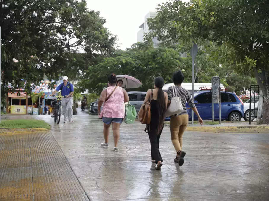 ¡Prepárate, Quintana Roo! Lluvias intensas y bochorno este viernes 27 de junio ¡Prepárate, Quintana Roo! Lluvias intensas y bochorno este viernes 27 de junio