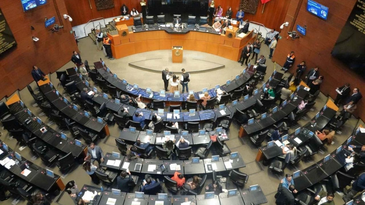 Senado aprueba “Ley Censura”: ¿Inicia la era del Estado espía?