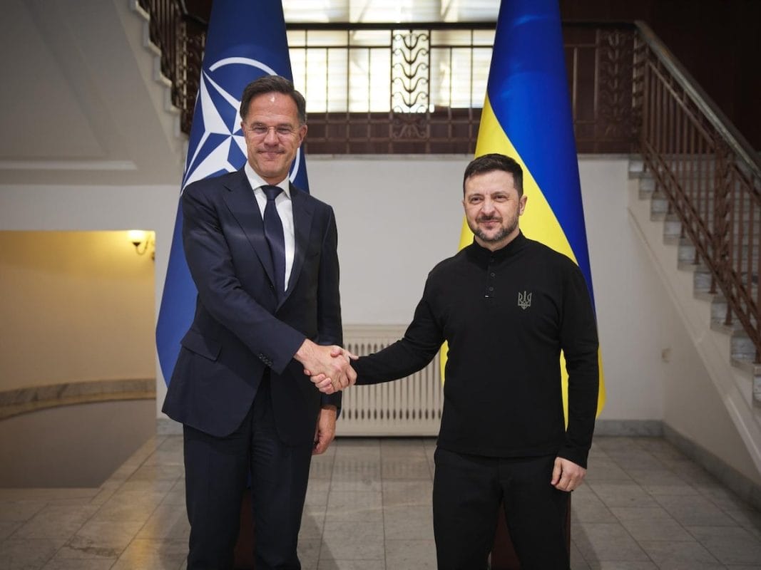 OTAN Cambia de Tono: Rebajan Reunión con Ucrania en La Haya