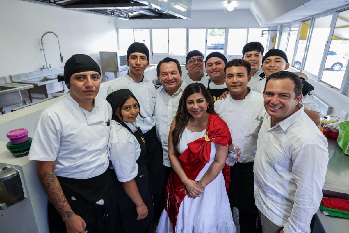 Anuncia Díaz Mena inversión de 11 mdp para la UTC de Izamal Anuncia Díaz Mena inversión de 11 mdp para la UTC de Izamal