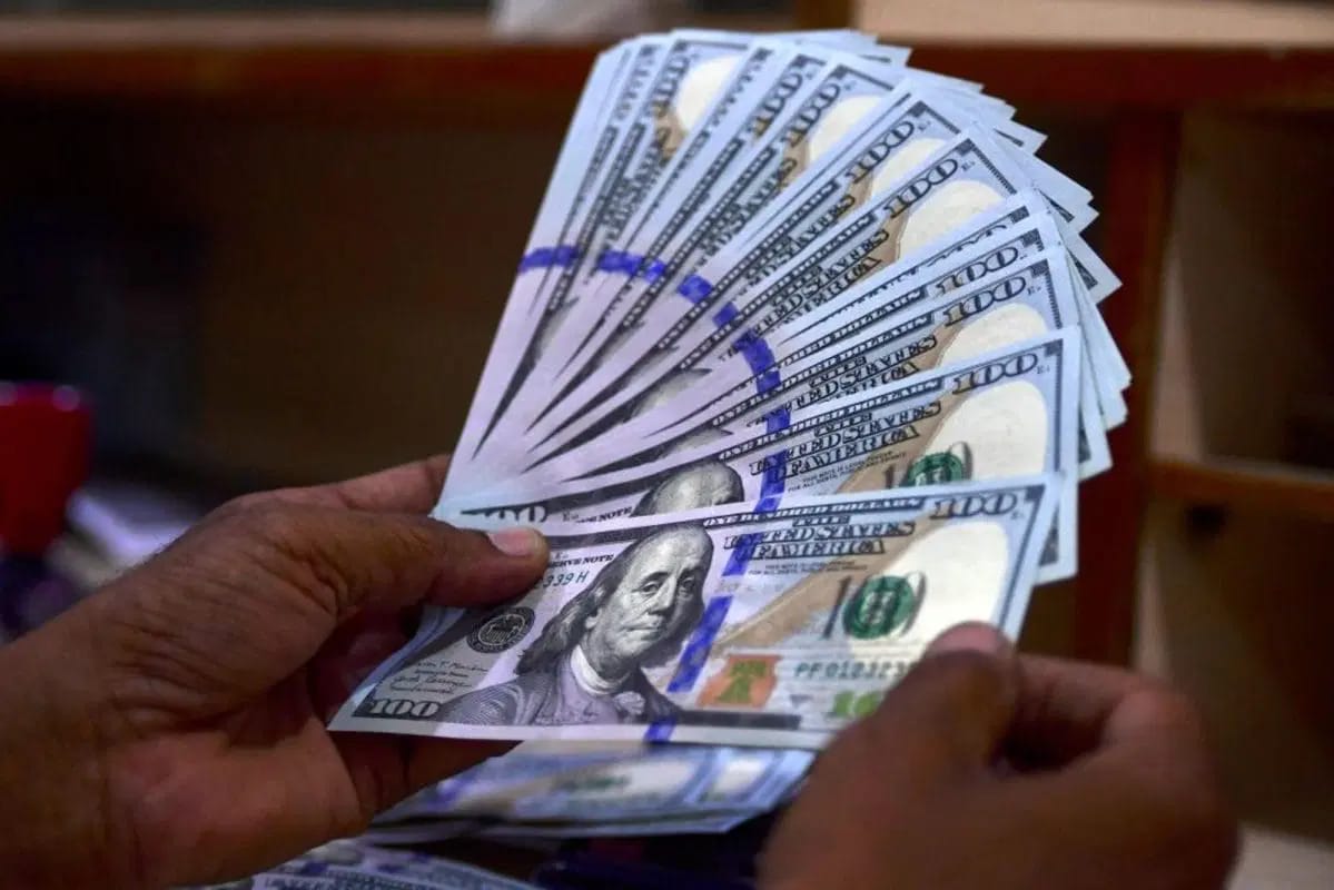Dólar Blue toca los $1,340 y enciende las alarmas económicas