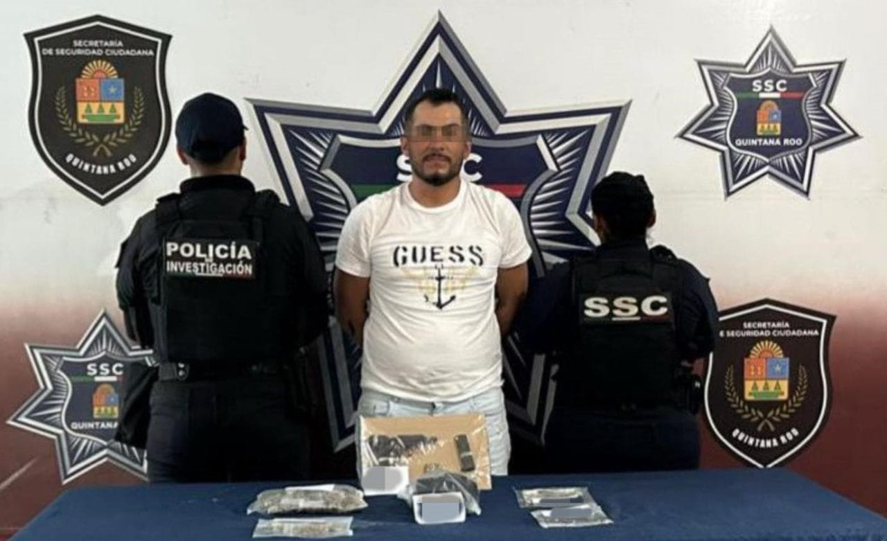 Detienen a presunto narcomenudista en Cancún con droga y arma de fuego