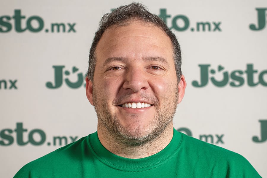 La Estrategia Ignorada: El Modelo de 'Súper Justo' de Ricardo Weder que Desafía a los Gigantes