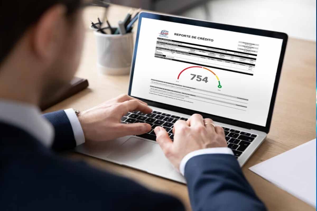 Buró de Crédito: 5 mitos que te cuestan dinero y cómo subir tu score