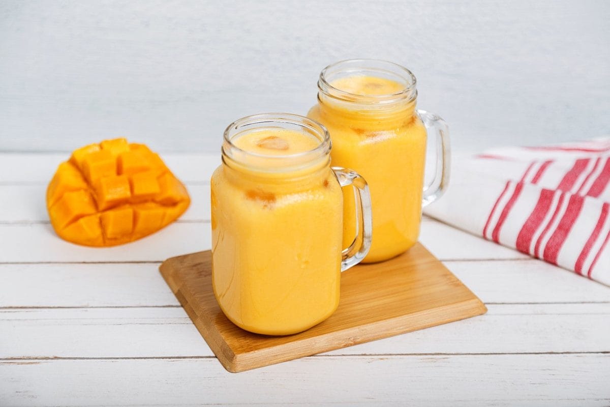 Cómo hacer agua de mango con leche: receta cremosa y refrescante