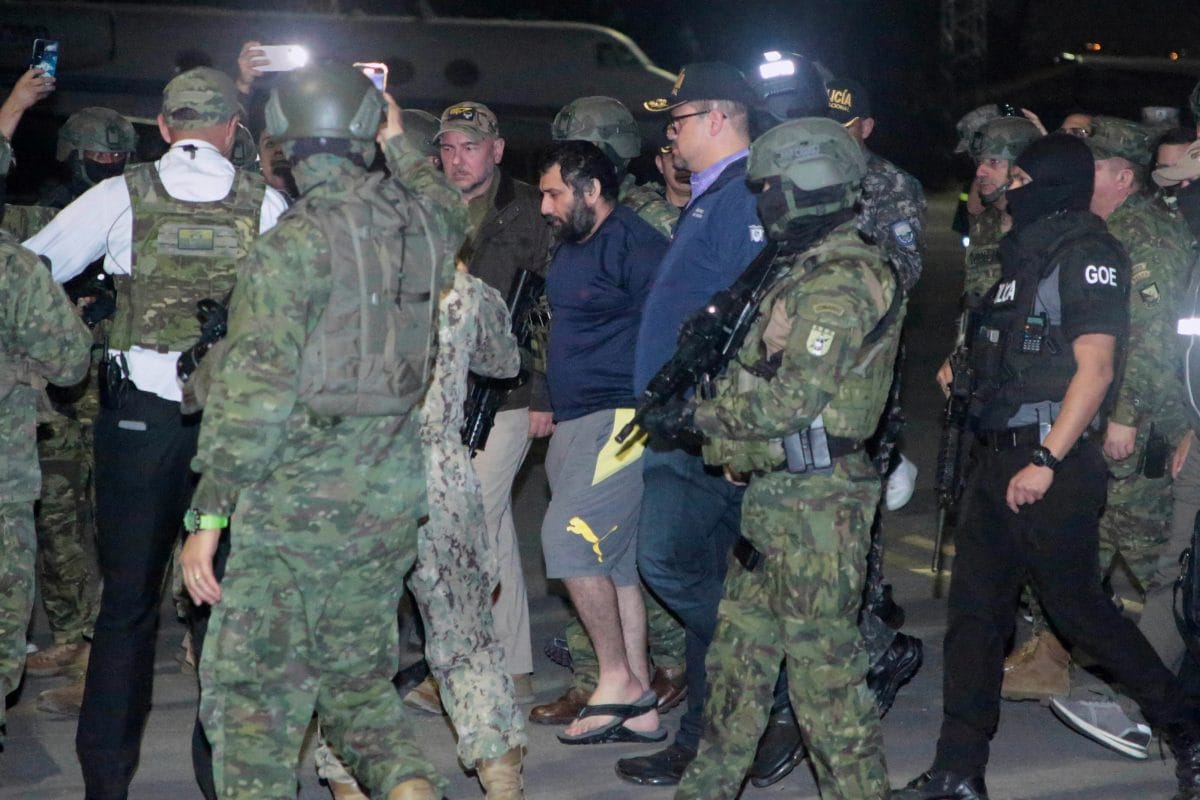 Crisis en Ecuador: Capo Narco 'Fito' se Fuga con Ayuda Militar