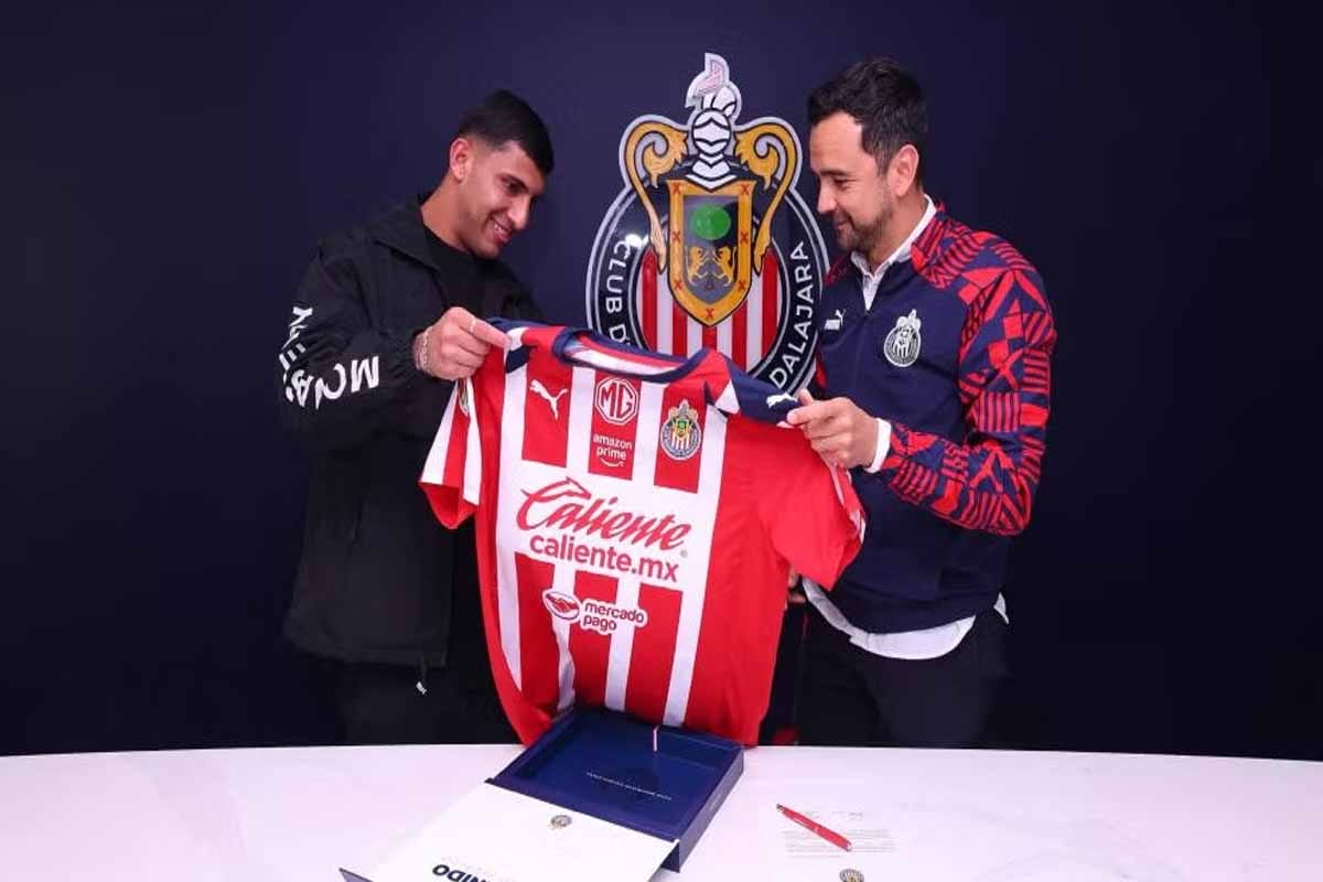 Chivas ficha a Bryan González como su cuarto refuerzo para el Apertura 2025
