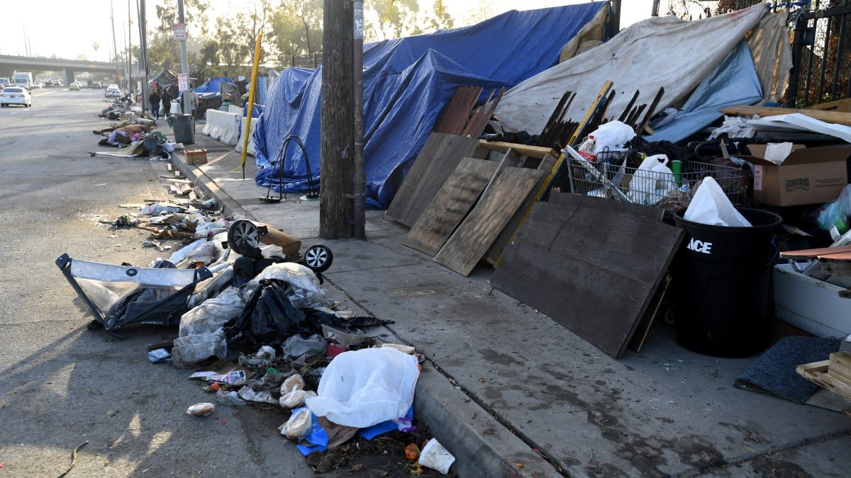 Disminuye el número de personas sin hogar en Los Ángeles por segundo año consecutivo Disminuye el número de personas sin hogar en Los Ángeles por segundo año consecutivo