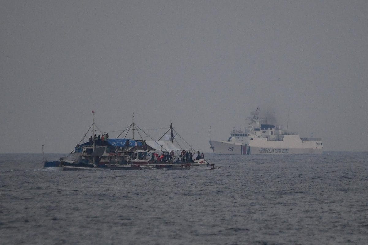 “Actos de piratería”: Filipinas denuncia ataque chino con armas blancas