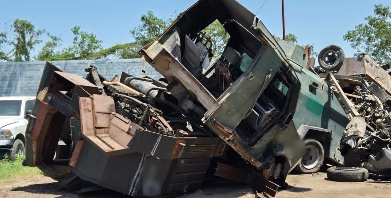 Fiscalía destruye 23 vehículos “monstruo” asegurados en Tamaulipas