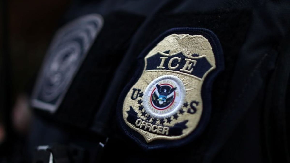 ICE detiene a mexicana mientras amamantaba: su esposo es veterano