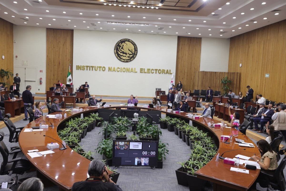 INE propone sancionar a candidatos beneficiados por “acordeones” en elección judicial