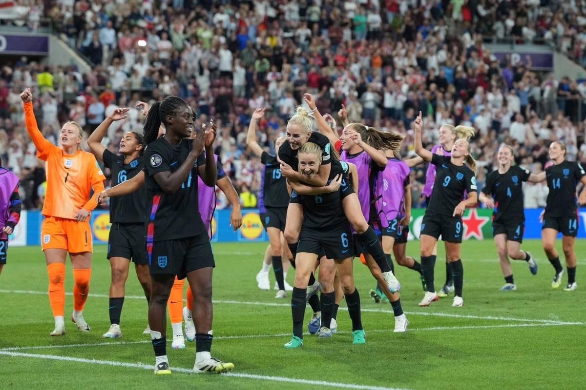 Inglaterra remonta ante Italia y va por el bicampeonato en la Euro