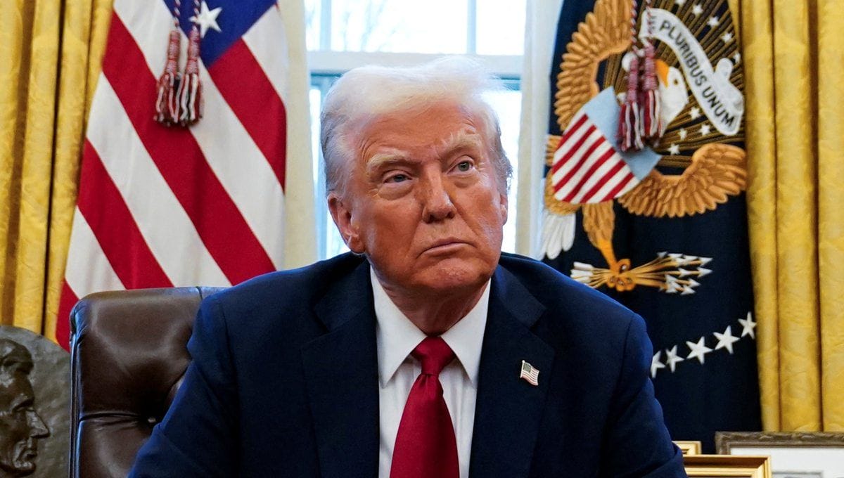 Jueza de Rhode Island frena despidos masivos de Trump en agencia clave