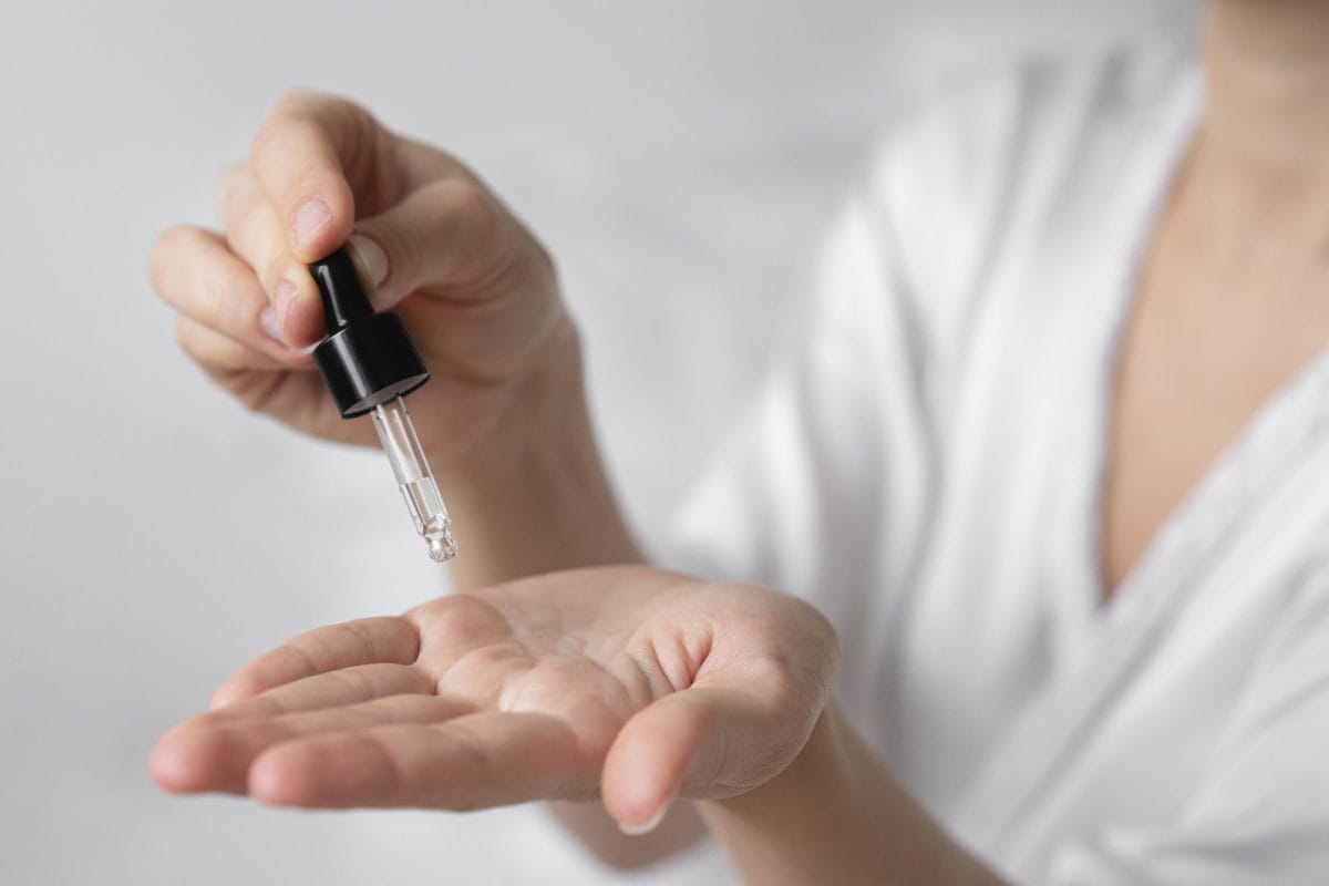 Los mejores ingredientes antienvejecimiento que sí funcionan, según la ciencia