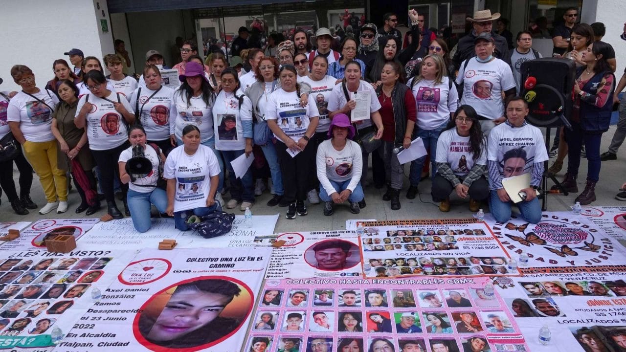 Madres Buscadoras denuncian trato indigno a cuerpos en el INCIFO