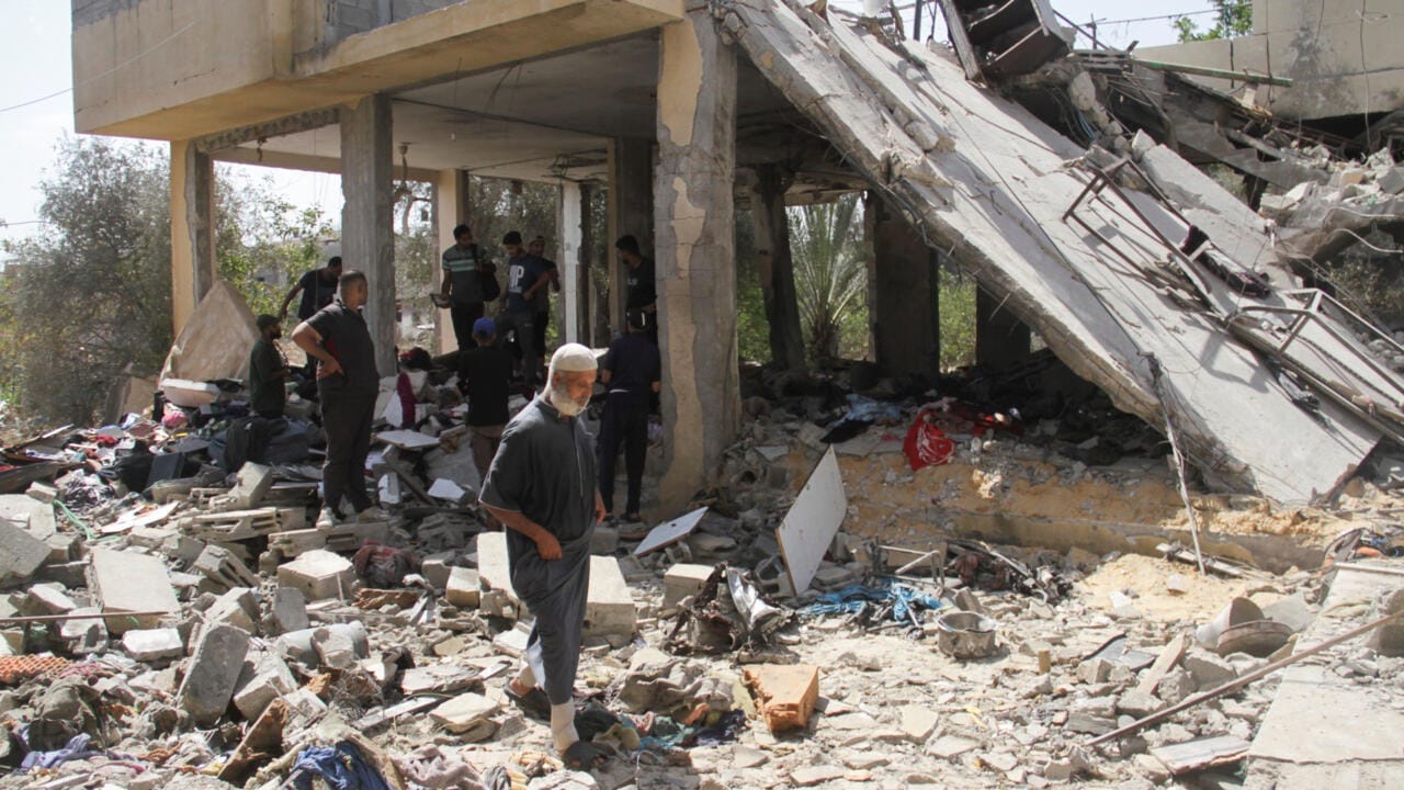 Mueren 94 Palestinos; Ataque a Fila de Ayuda Desafía Tregua de EE.UU.