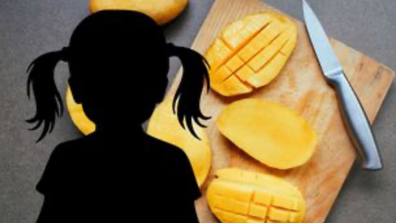 Niña de 3 años muere al cortarse el cuello; intentaba pelar un mango