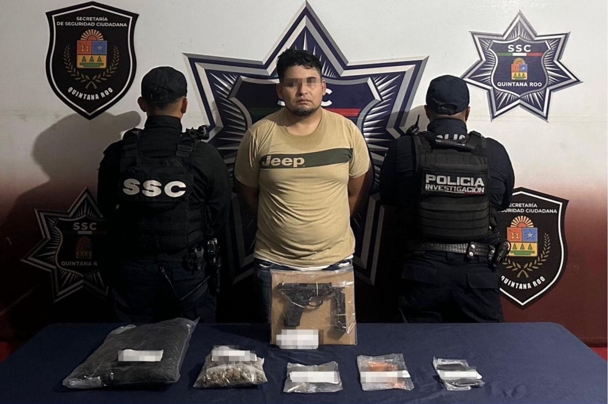 Cae sujeto con envoltorios de mariguana en Cancún; enfrentará cargos por narcomenudeo