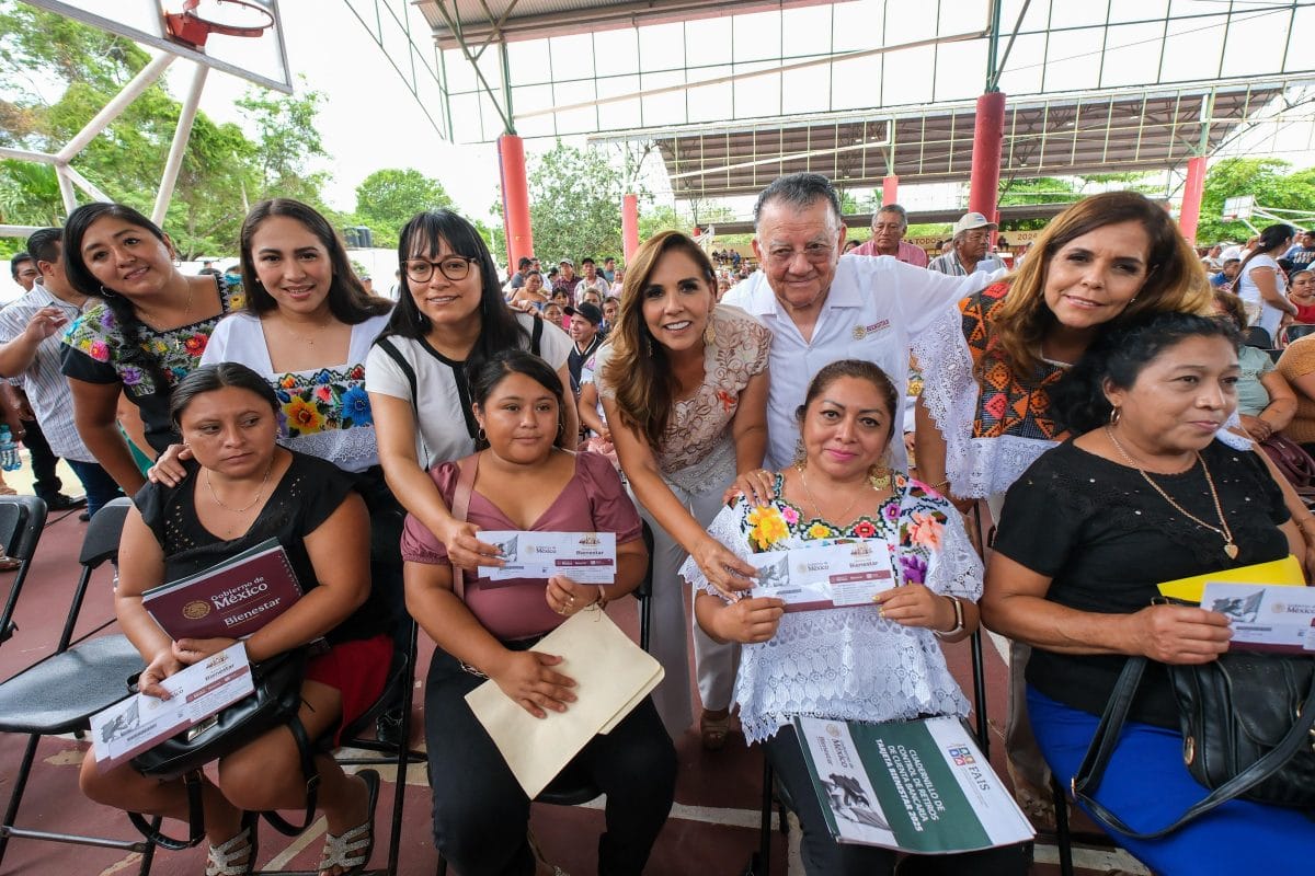 Entregan recursos directos a 89 comunidades mayas de Felipe Carrillo Puerto con fondo federal