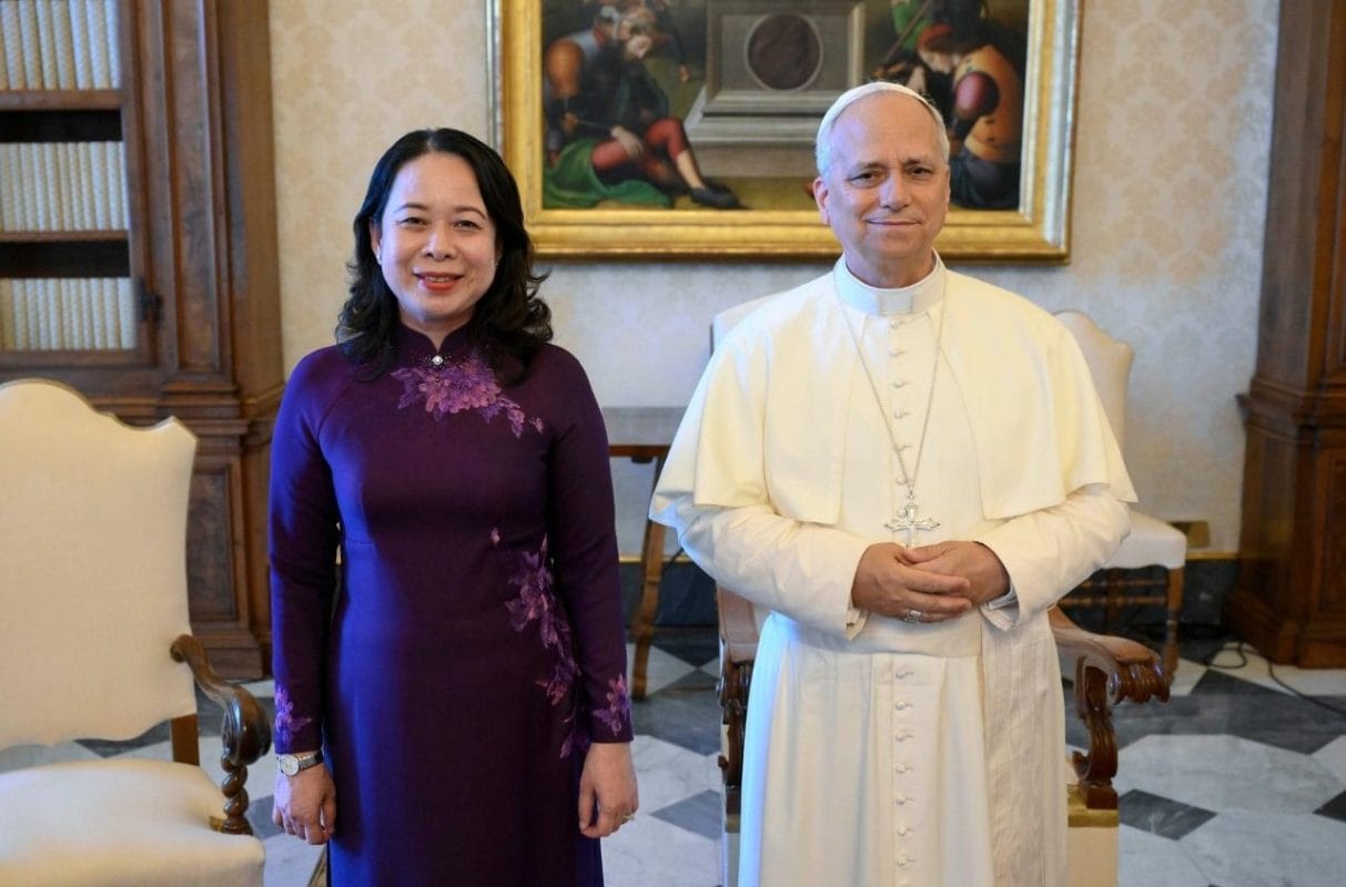 El Vaticano Juega su Carta en Asia: Papa se Reúne con Vietnam