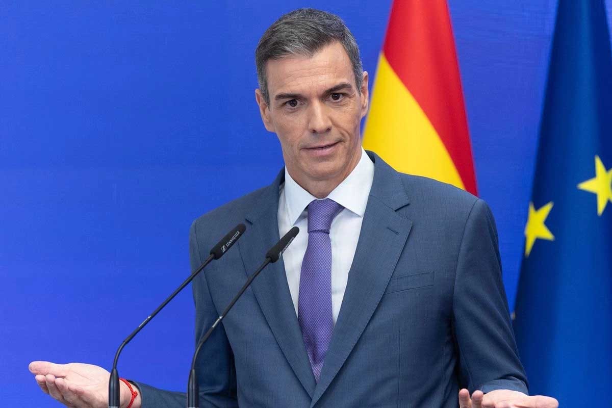 Pedro Sánchez promete agotar legislatura pese a escándalos y presión