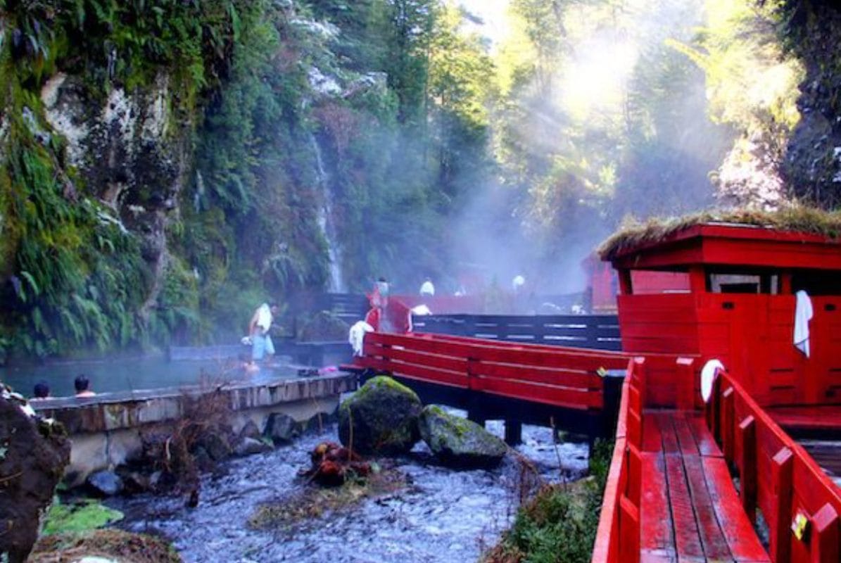 Playa El Tamarindo, Nicaragua_ sol, mar y calor volcánico_.jpg Playas con aguas termales en Centroamérica: naturaleza y bienestar en uno