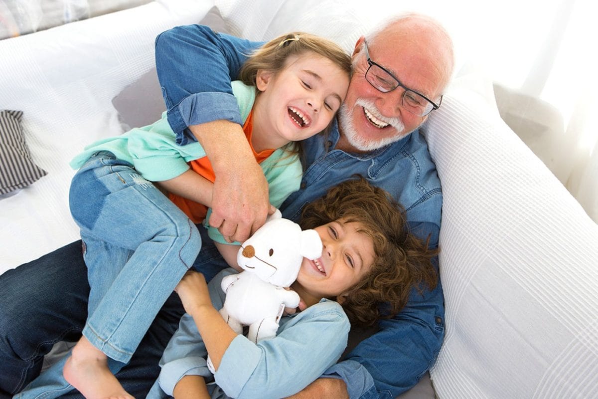 Ser abuelo hoy: desafíos y claves para un vínculo saludable y feliz