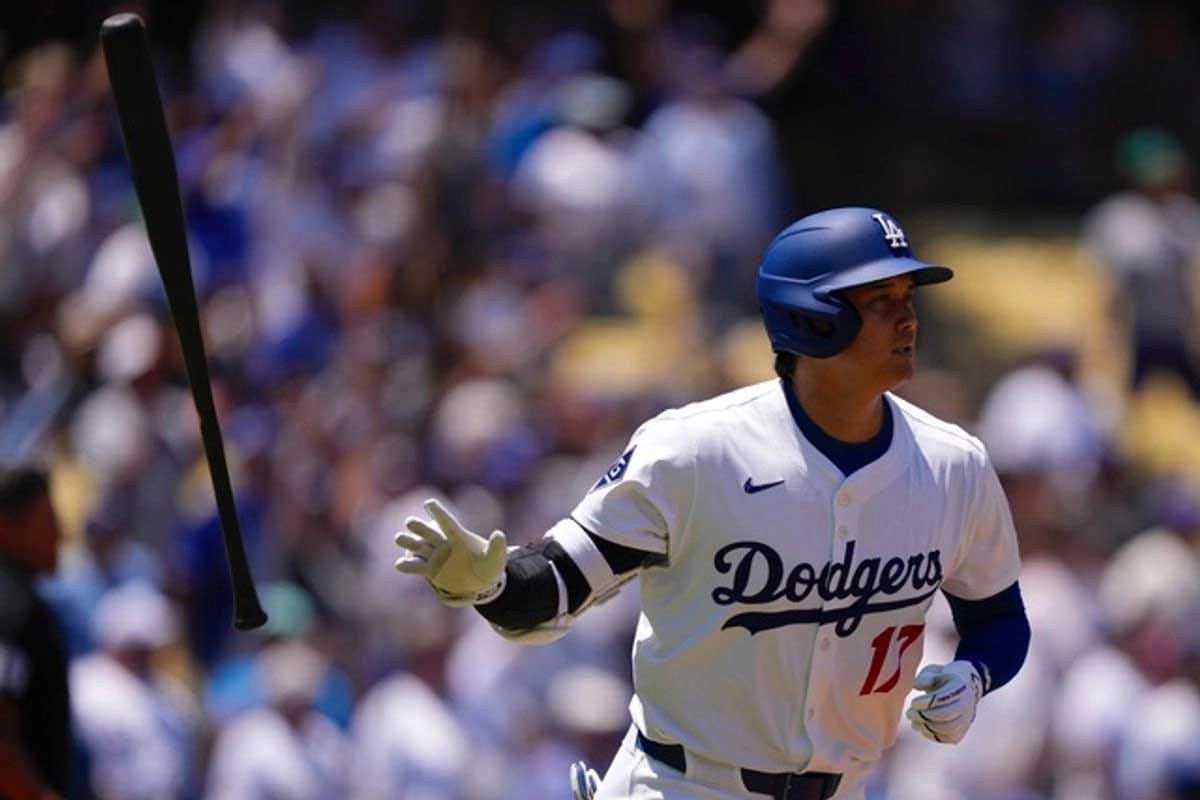 Shohei Ohtani hace historia y Dodgers remontan con batazo de Freeman