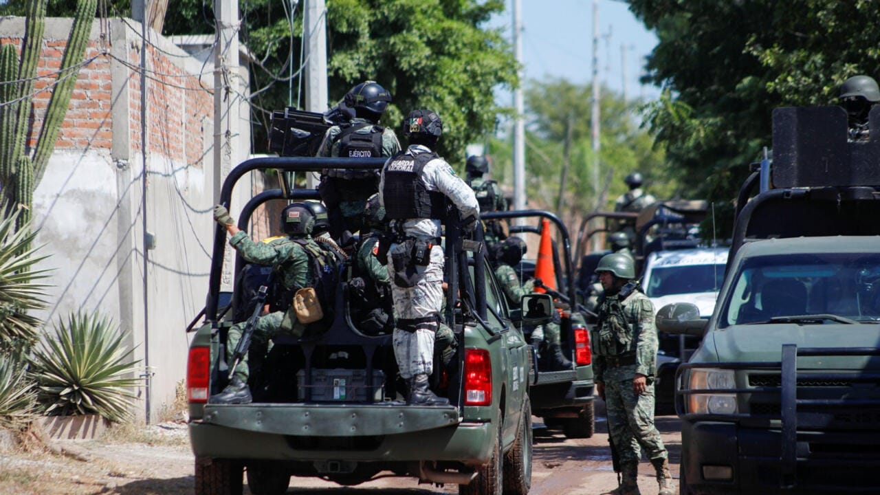 Terror en Culiacán Guerra de cártel deja 20 muertos y decapitados Terror en Culiacán: Guerra de cártel deja 20 muertos y decapitados