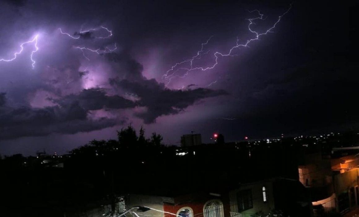 Tormentas eléctricas Alerta en GDL: Tormentas eléctricas y radiación UV extrema hoy