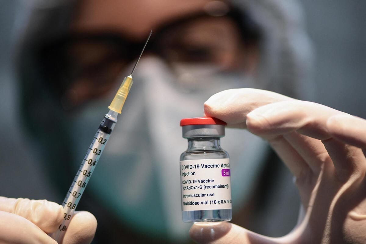 Trump celebra inversión récord de AstraZeneca tras amenaza arancelaria