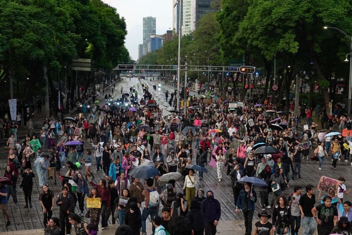 Viernes de caos en CDMX: Marchas y pronóstico de lluvia complican el día