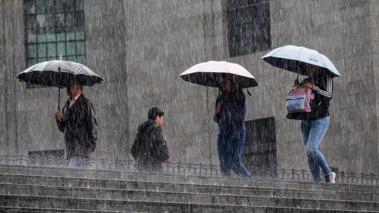 Onda tropical y monzón causan lluvias fuertes este 16 de julio en estos estados 