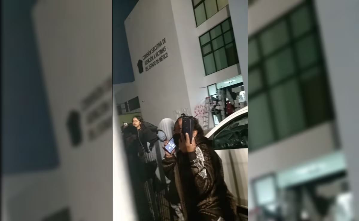 Víctimas enfrentadas en CEAVEM: temen destrucción de expedientes clave