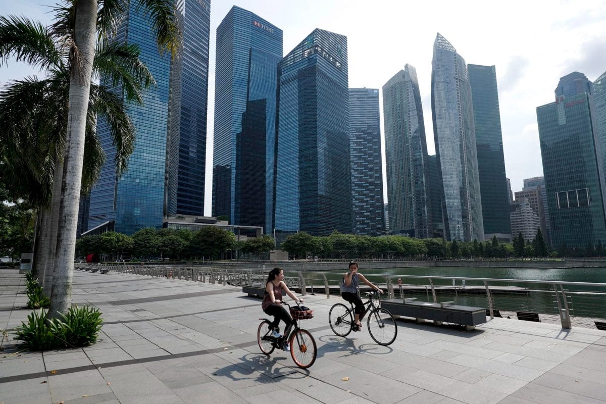 Singapur Desafía la Crisis: Economía Crece 4.3%