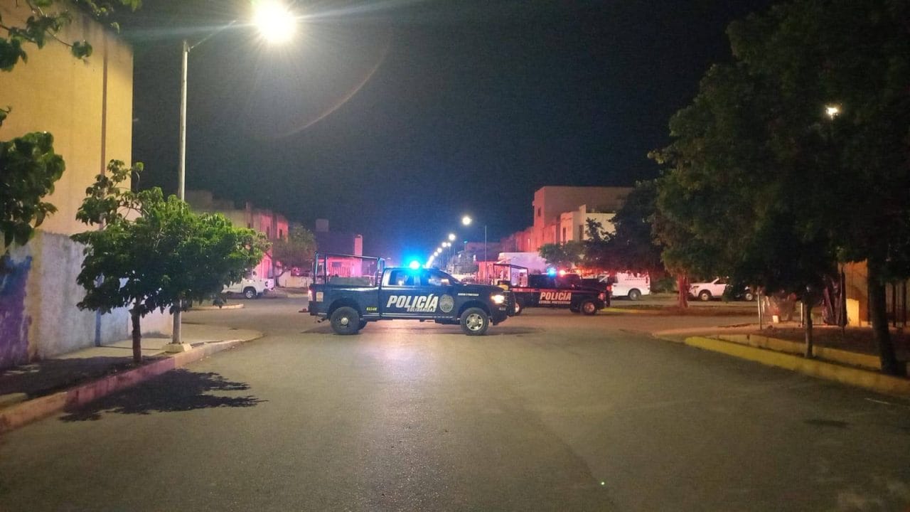 Ejecutan a balazos a un mecánico en su taller de Villas del Sol, Playa del Carmen